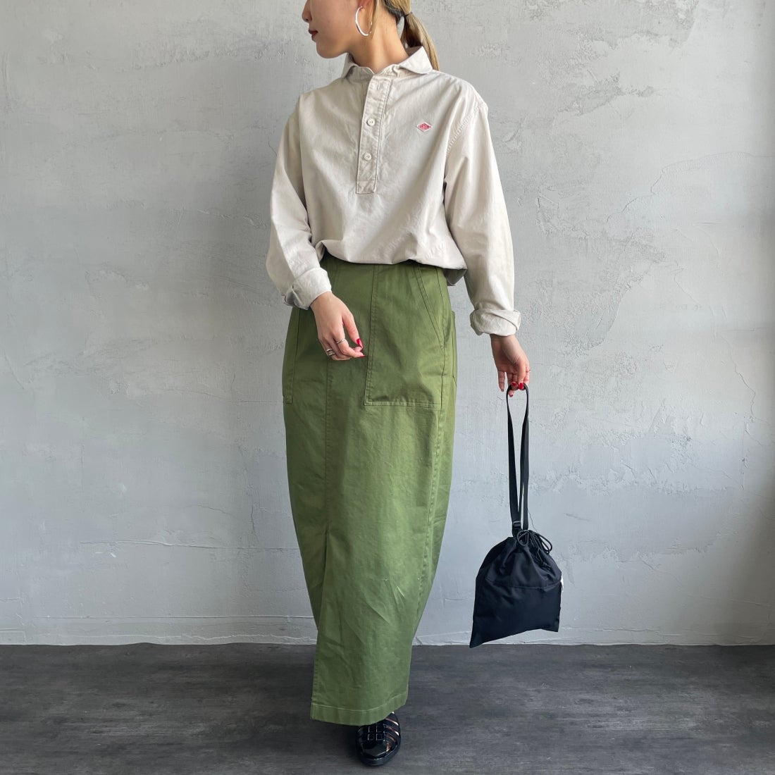 DANTON [ダントン] オックスフォード ラウンドカラーシャツ [DT-B0281SOX] OYSTER &&モデル身長：156cm 着用サイズ：36&&