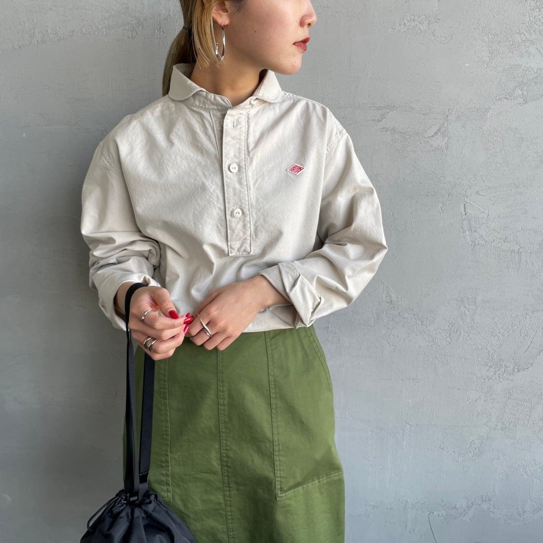 DANTON [ダントン] オックスフォード ラウンドカラーシャツ [DT-B0281SOX] OYSTER &&モデル身長：156cm 着用サイズ：36&&