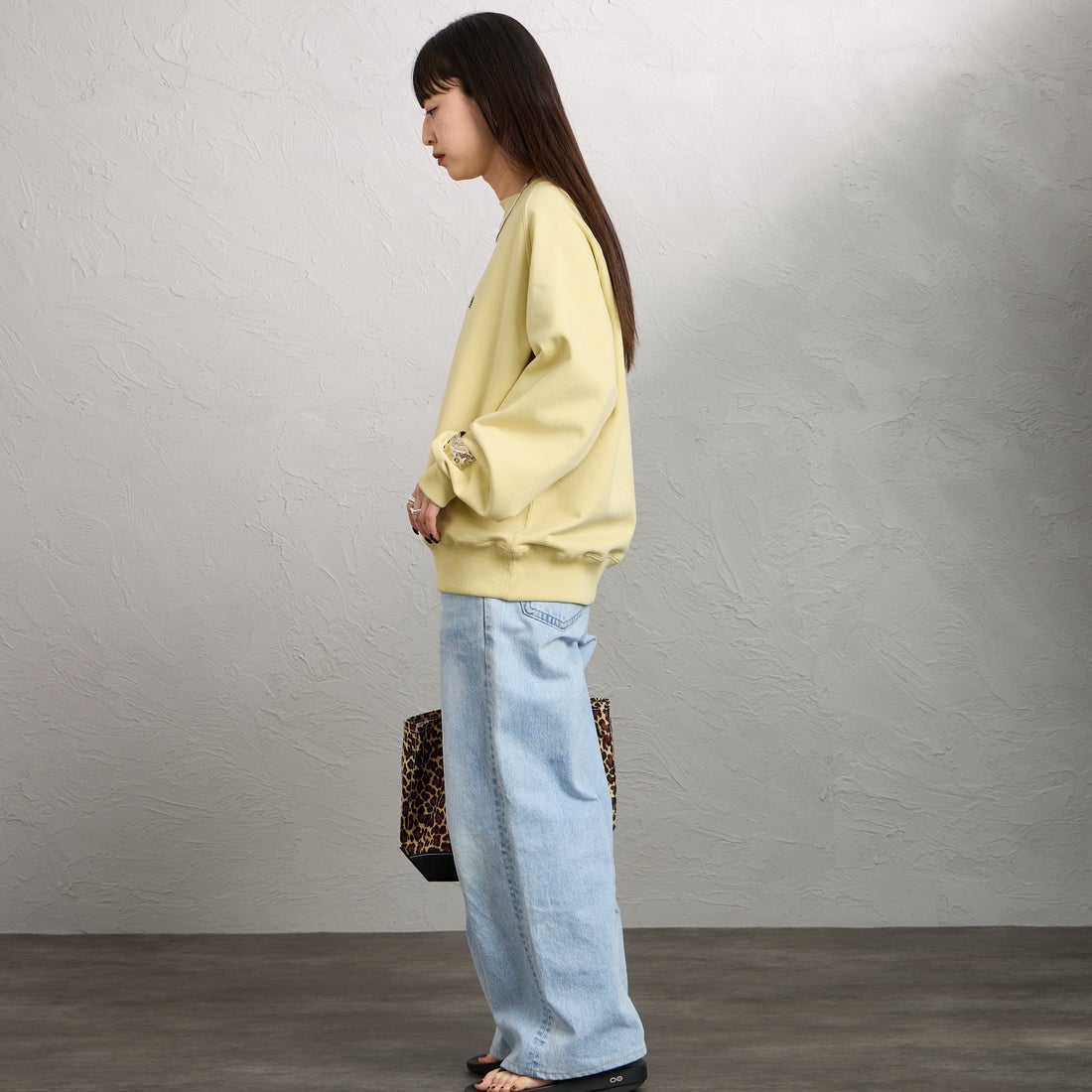 Gymphlex [ジムフレックス] スウィングスリーブ クルーネックプルオーバー [GY-C0291TCA] YELLOW &&モデル身長：150cm 着用サイズ：12&&