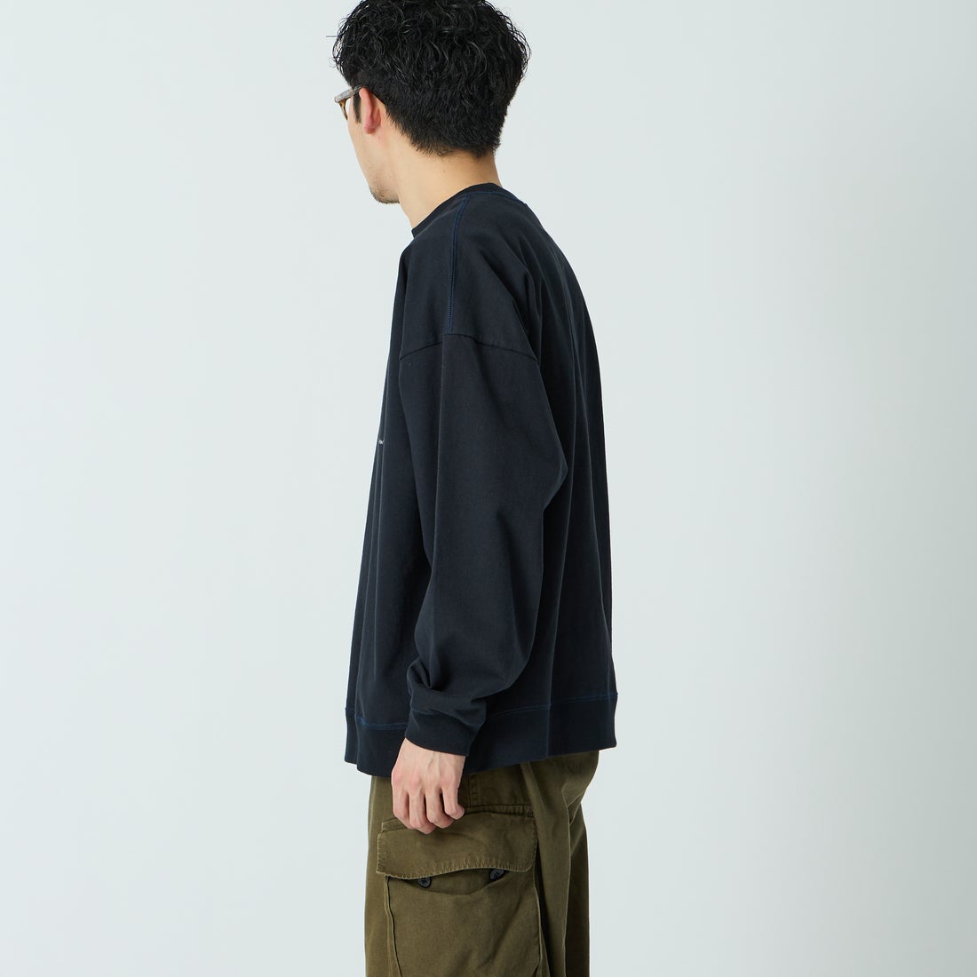 Gymphlex [ジムフレックス] ロゴ刺繍 ロングスリーブTシャツ [GY-C0102HWJ] DK.NAVY &&モデル身長：168cm 着用サイズ：L&&