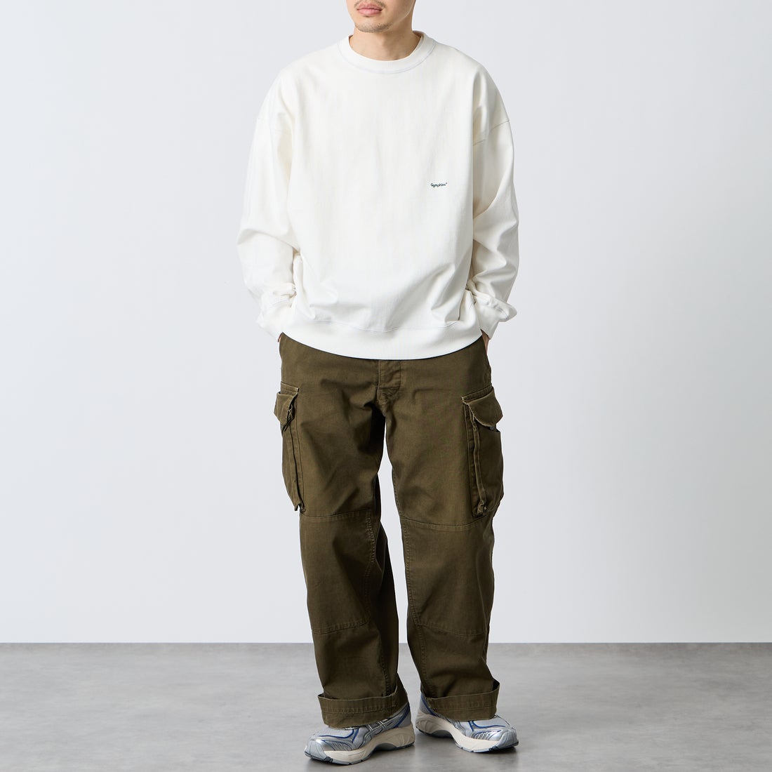 Gymphlex [ジムフレックス] ロゴ刺繍 ロングスリーブTシャツ [GY-C0102HWJ] OFF WHITE &&モデル身長：168cm 着用サイズ：M&&