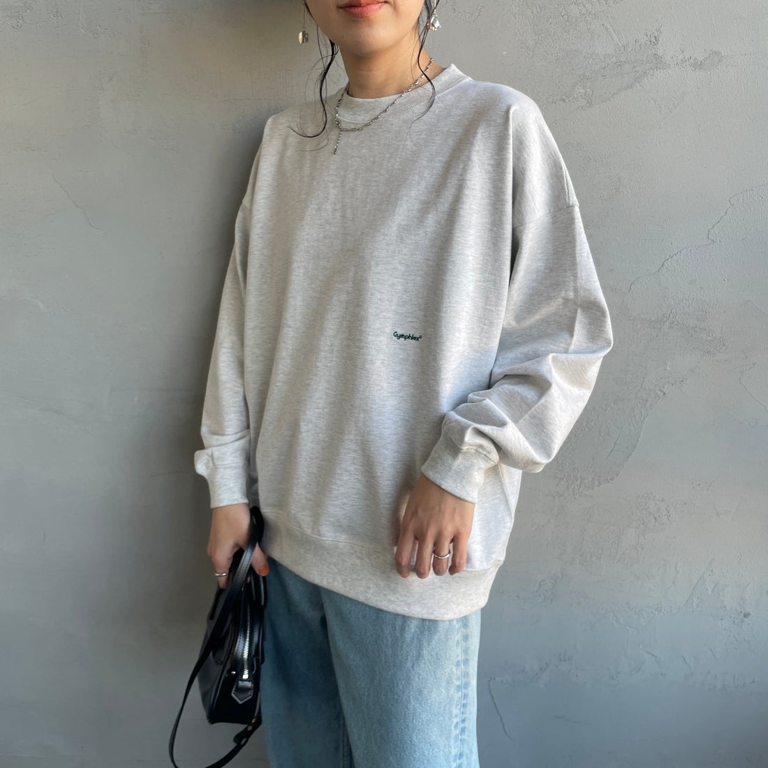 Gymphlex [ジムフレックス] ロゴ刺繍 ロングスリーブTシャツ [GY-C0102HWJ] H.LT.GREY &&モデル身長：160cm 着用サイズ：XS&&