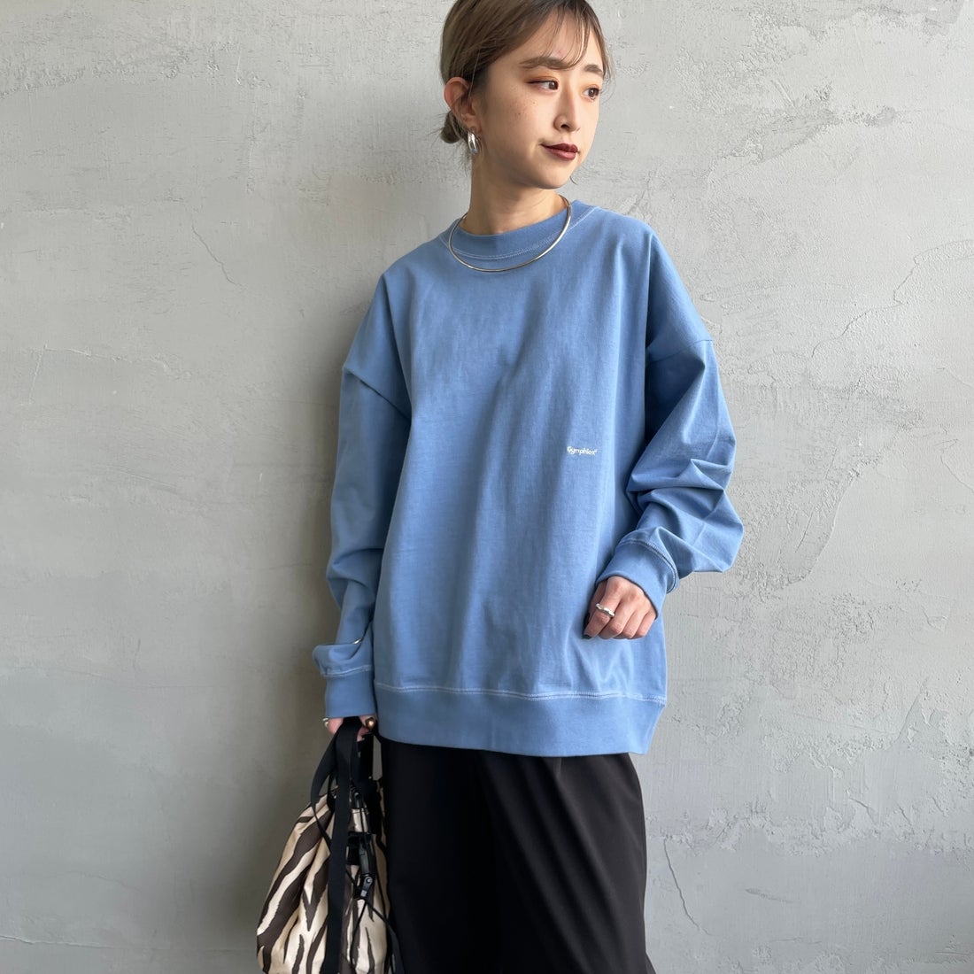 Gymphlex [ジムフレックス] ロゴ刺繍 ロングスリーブTシャツ [GY-C0102HWJ] DK.SAX &&モデル身長：150cm 着用サイズ：XS&&