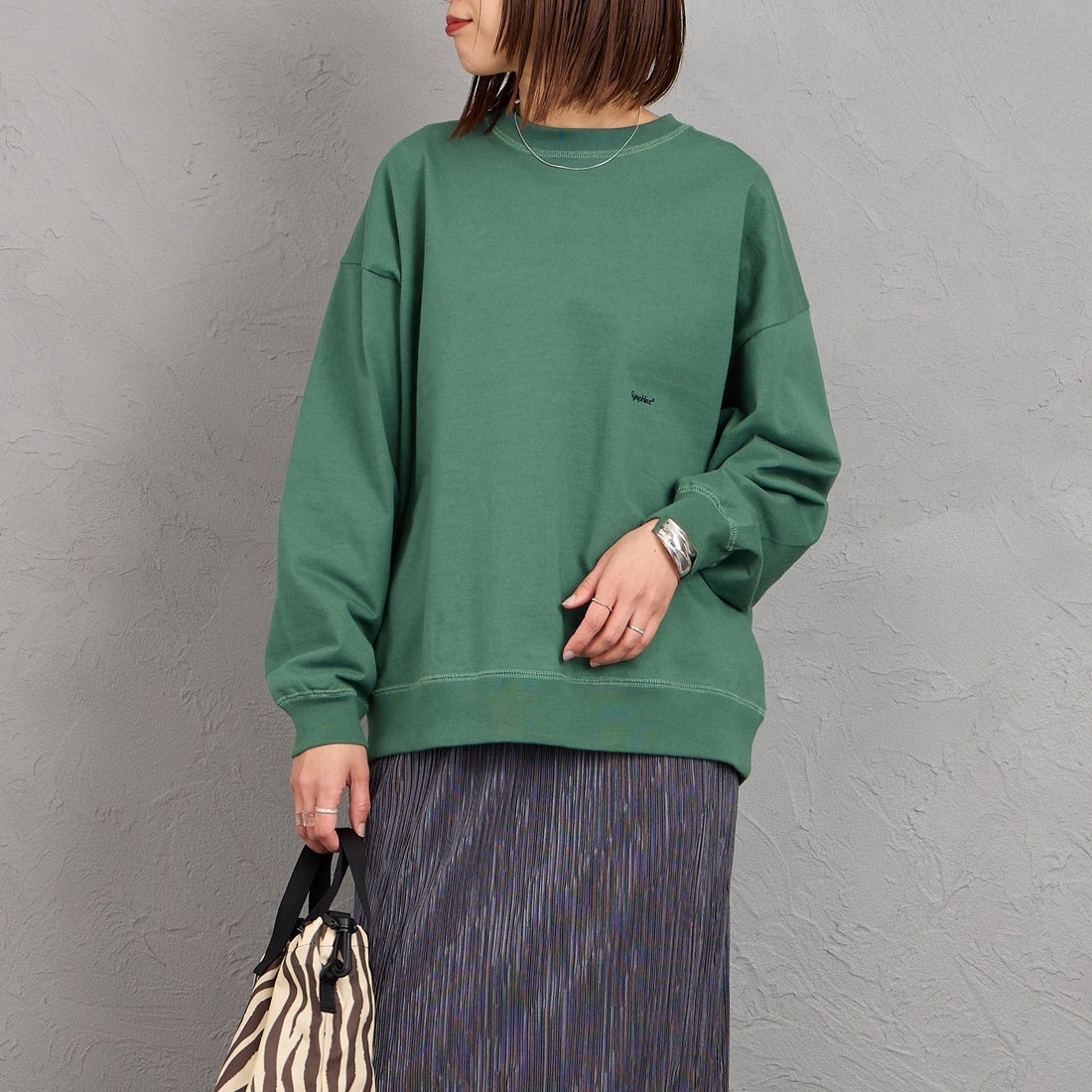 Gymphlex [ジムフレックス] ロゴ刺繍 ロングスリーブTシャツ [GY-C0102HWJ] LT.GREEN &&モデル身長：159cm 着用サイズ：XS&&