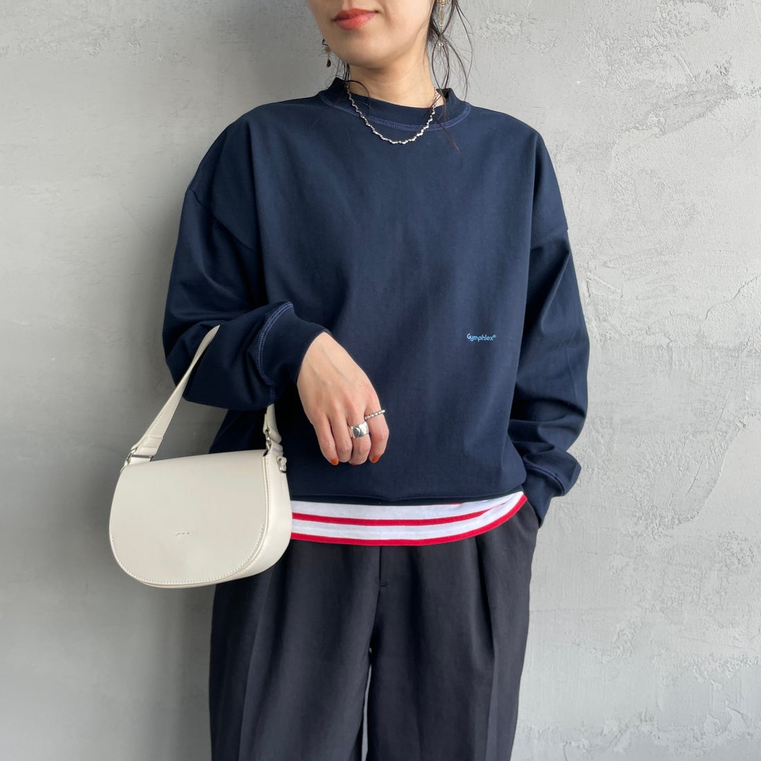Gymphlex [ジムフレックス] ロゴ刺繍 ロングスリーブTシャツ [GY-C0102HWJ] DK.NAVY &&モデル身長：160cm 着用サイズ：XS&&