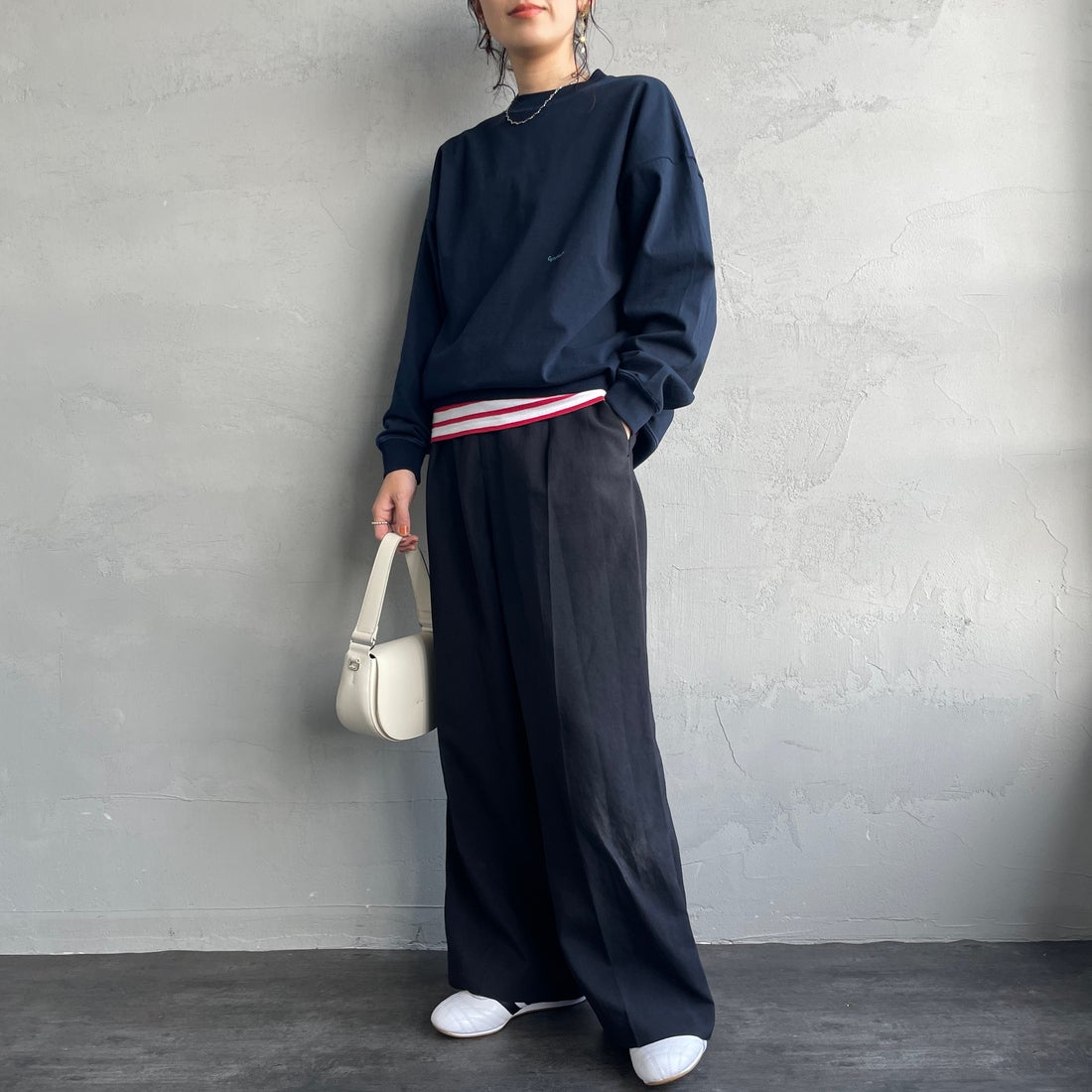 Gymphlex [ジムフレックス] ロゴ刺繍 ロングスリーブTシャツ [GY-C0102HWJ] DK.NAVY &&モデル身長：160cm 着用サイズ：XS&&
