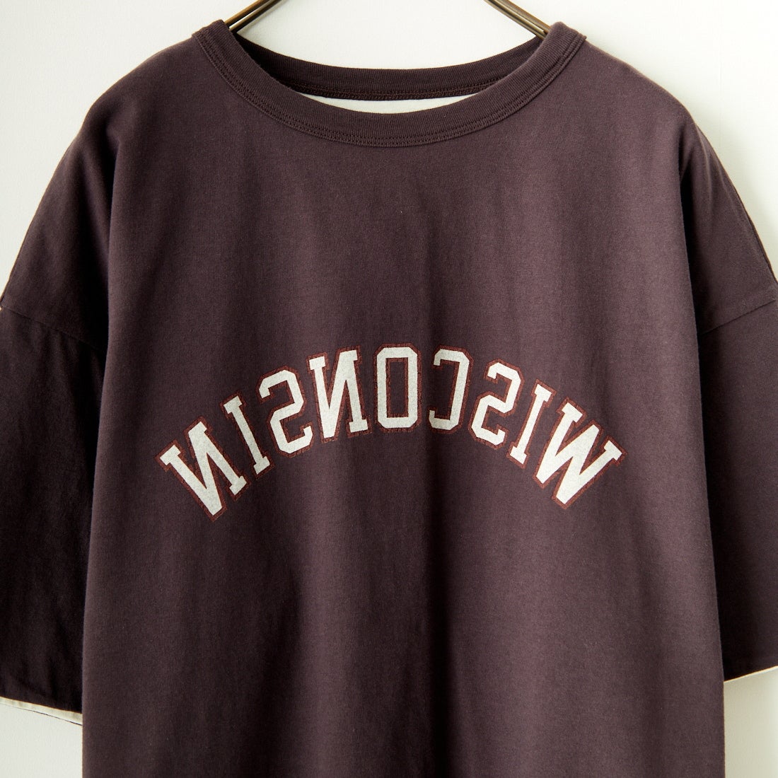 St.Johns 3rd club [セントジョンズサードクラブ] WISCONSIN Tシャツ [SJ24-06L] DK.BRN/CRM