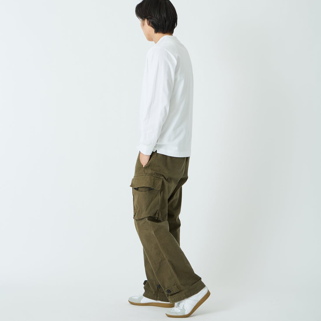 LACOSTE [ラコステ] ベーシックロングスリーブTシャツ [TH5583] 001 WHITE &&モデル身長：179cm 着用サイズ：5&&