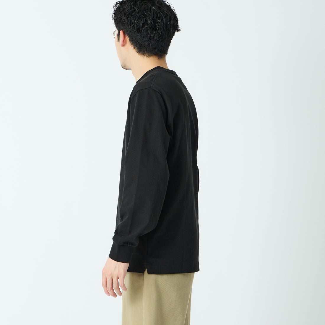 LACOSTE [ラコステ] ベーシックロングスリーブTシャツ [TH5583] 031 BLACK &&モデル身長：168cm 着用サイズ：4&&