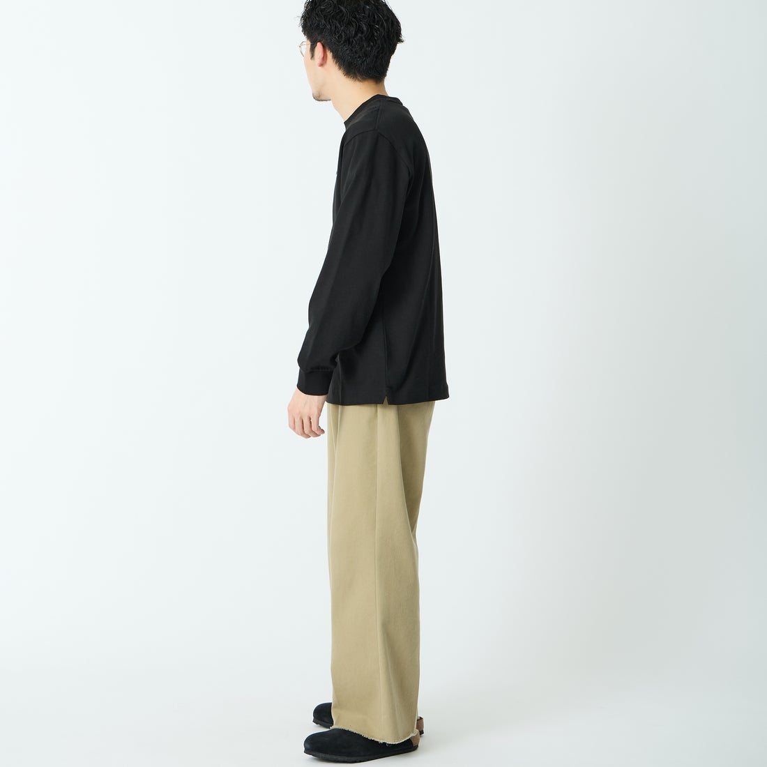 LACOSTE [ラコステ] ベーシックロングスリーブTシャツ [TH5583] 031 BLACK &&モデル身長：168cm 着用サイズ：4&&