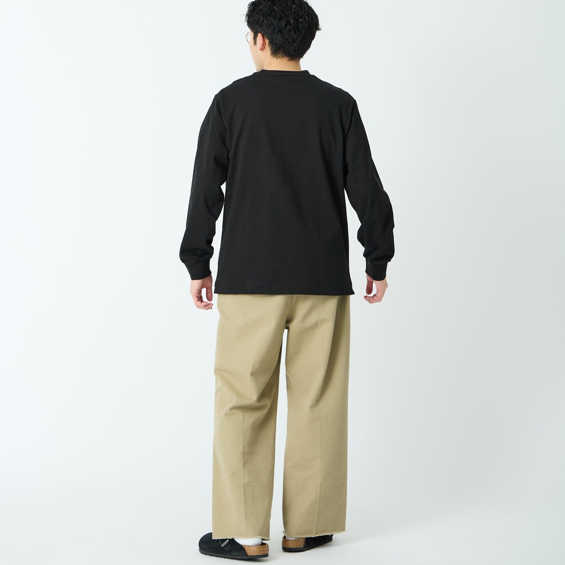 LACOSTE [ラコステ] ベーシックロングスリーブTシャツ [TH5583] 031 BLACK &&モデル身長：168cm 着用サイズ：4&&