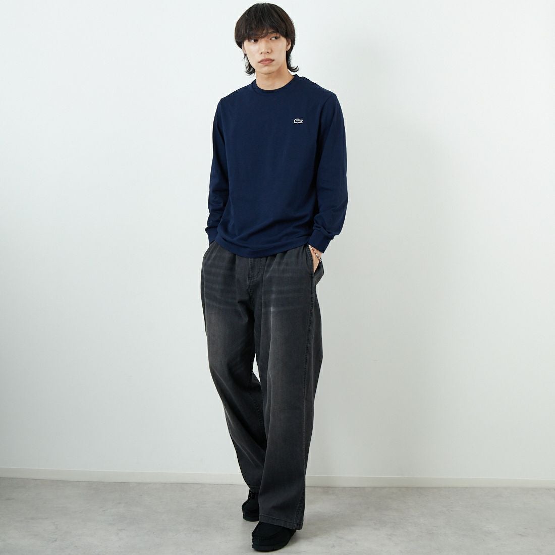 LACOSTE [ラコステ] ベーシックロングスリーブTシャツ [TH5583] 166 NAVY &&モデル身長：179cm 着用サイズ：4&&