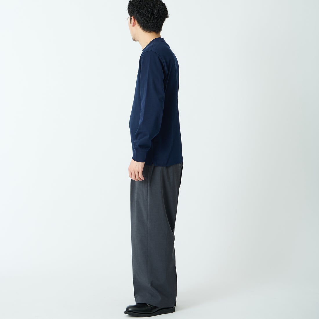 LACOSTE [ラコステ] ベーシックロングスリーブTシャツ [TH5583] 166 NAVY &&モデル身長：168cm 着用サイズ：3&&