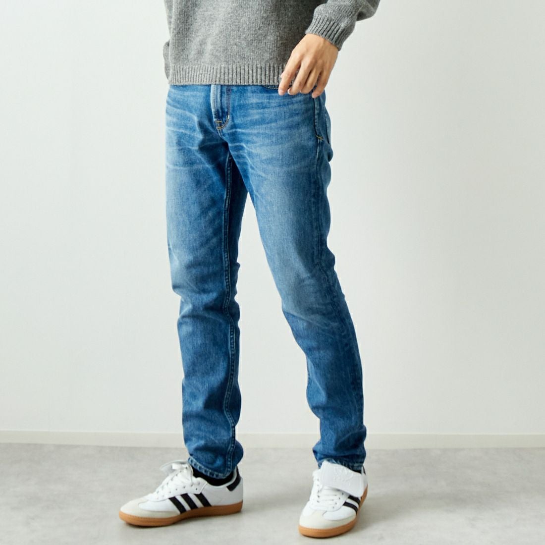 YANUK [ヤヌーク] スリムテーパード VINCENT2/ヴィンセント2 [57241001] OBL &&モデル身長：179cm 着用サイズ：29&&