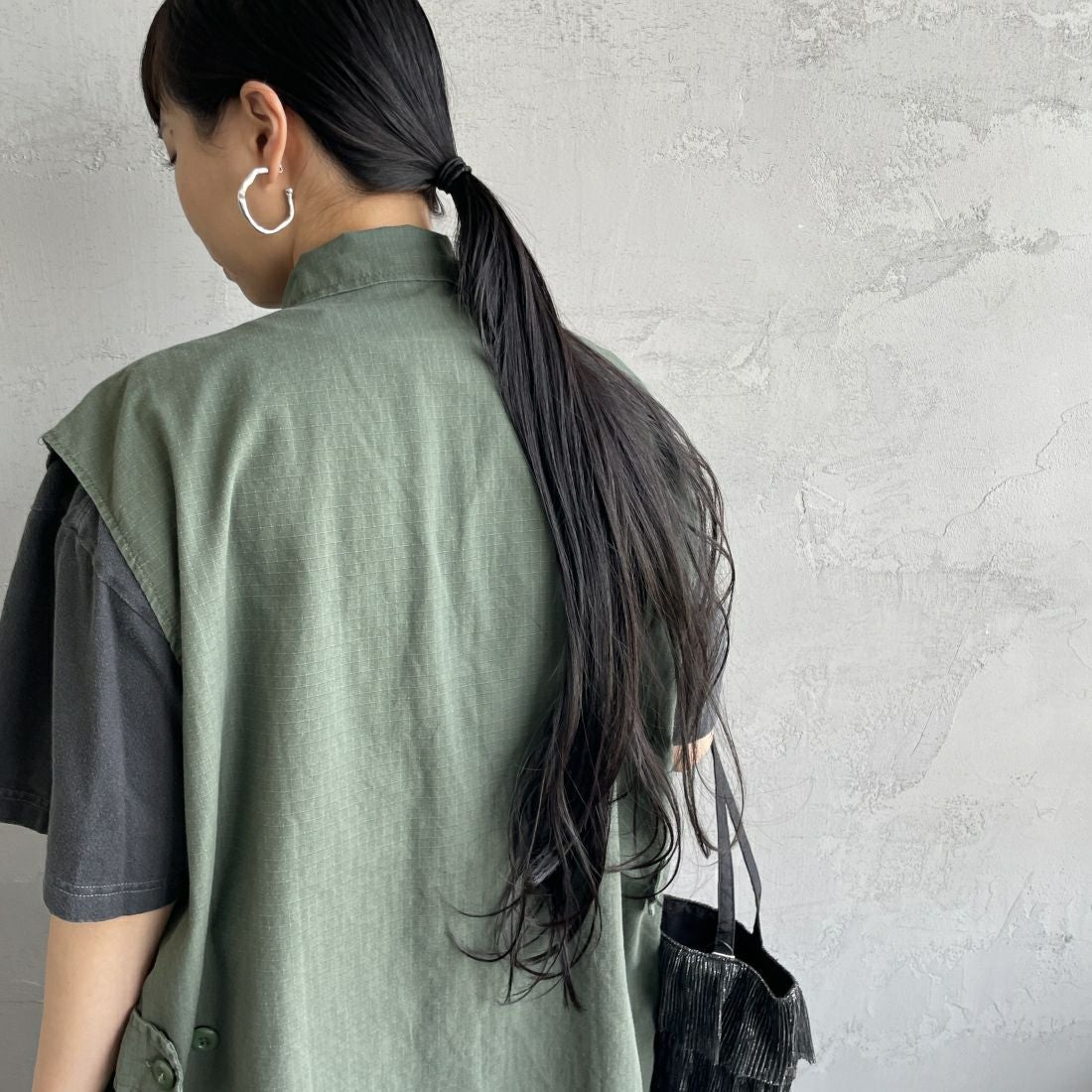 ROTHCO [ロスコ] BDUノースリーブシャツジャケット [BDSH-NOSLEEVE] OLIVE&&モデル身長：156cm 着用サイズ：L&&