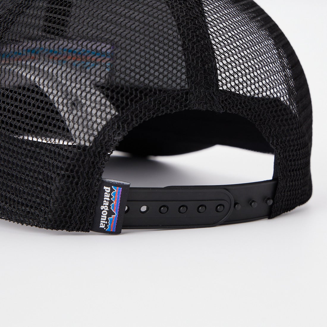 patagonia [パタゴニア] P-6ロゴ トラッカーハット [38289] BLK