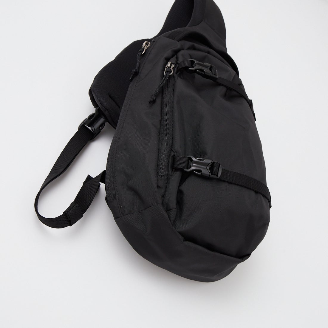 patagonia [パタゴニア] アトム スリング8L [48262] BLK