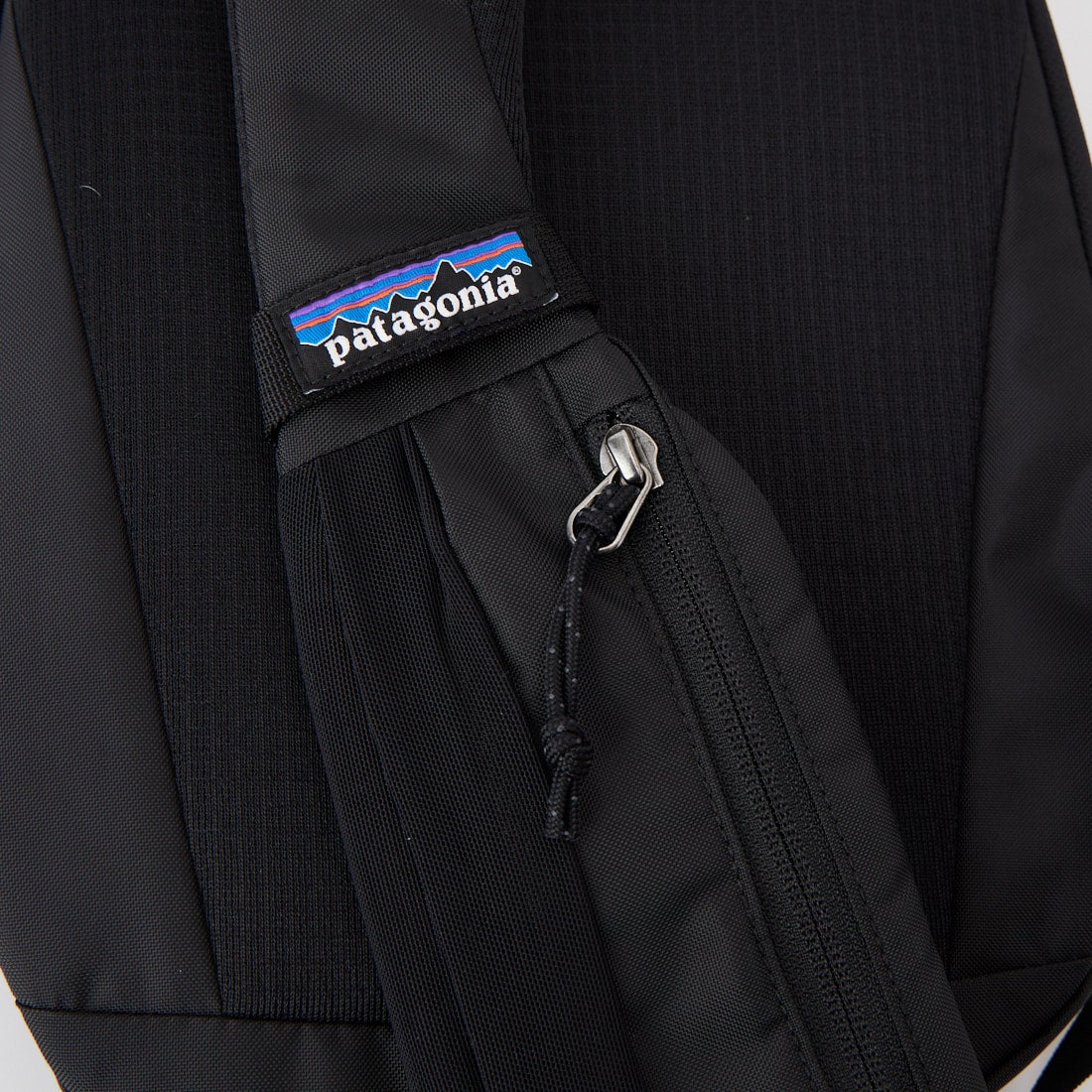 patagonia [パタゴニア] アトム スリング8L [48262] BLK