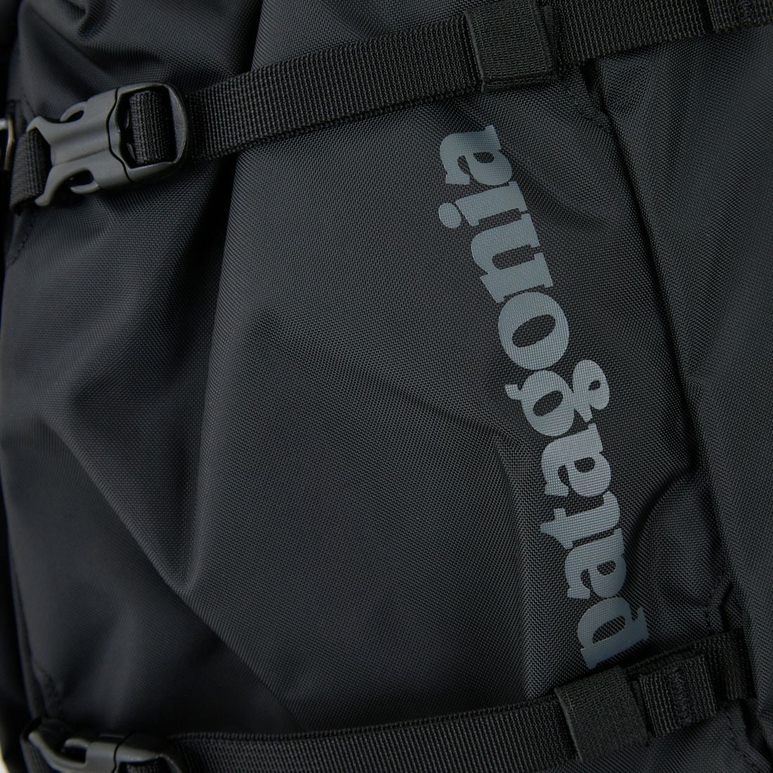 patagonia [パタゴニア] アトム スリング8L [48262] BLK