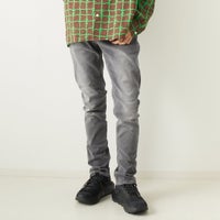 LIGHT GREY&&モデル身長：182cm 着用サイズ：29&&