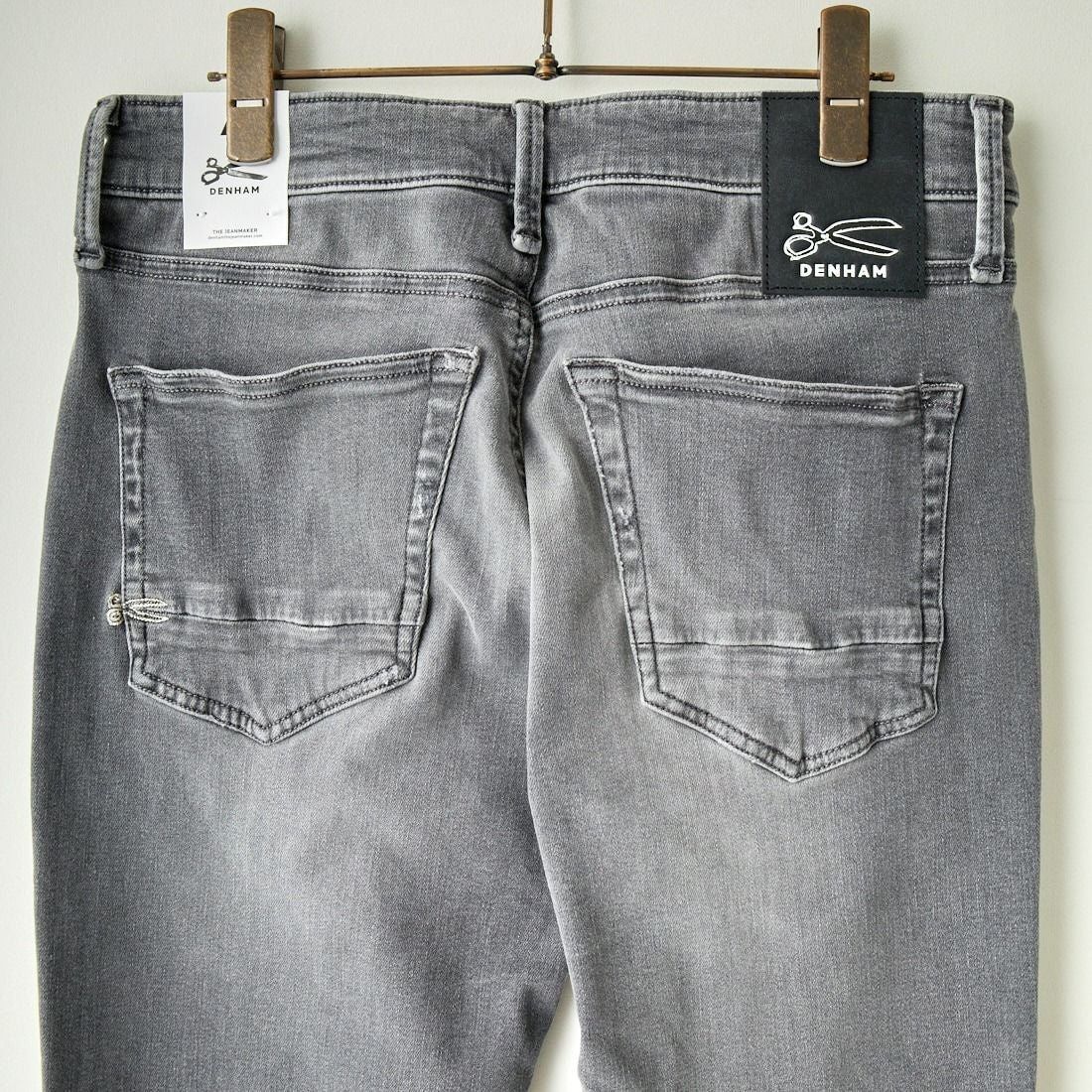 DENHAM [デンハム] スリムフィットジーンズ RAZOR [RAZOR-BLFM6YG] LIGHT GREY