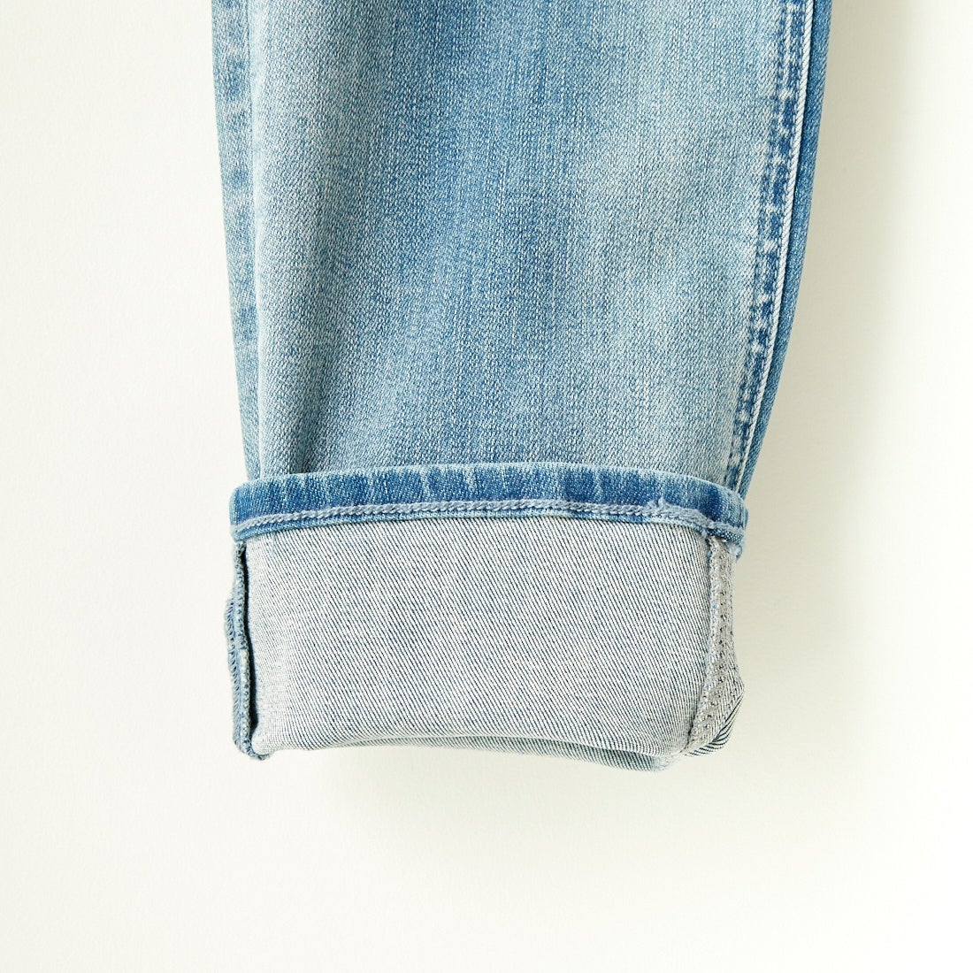 DENHAM [デンハム] スリムフィットジーンズ RAZOR [RAZOR-FMMI-CS] LIGHT BLUE