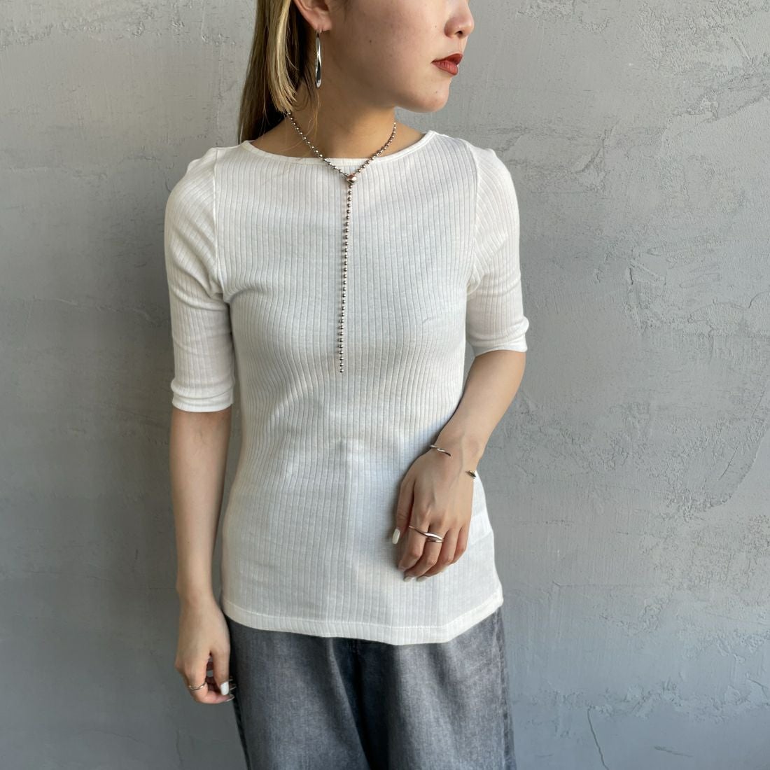 Noir Fabrik [ヌワールファブリック] ボートネックリブカットソー [JFS-C022] O.WHITE &&モデル身長：156cm 着用サイズ：0&&