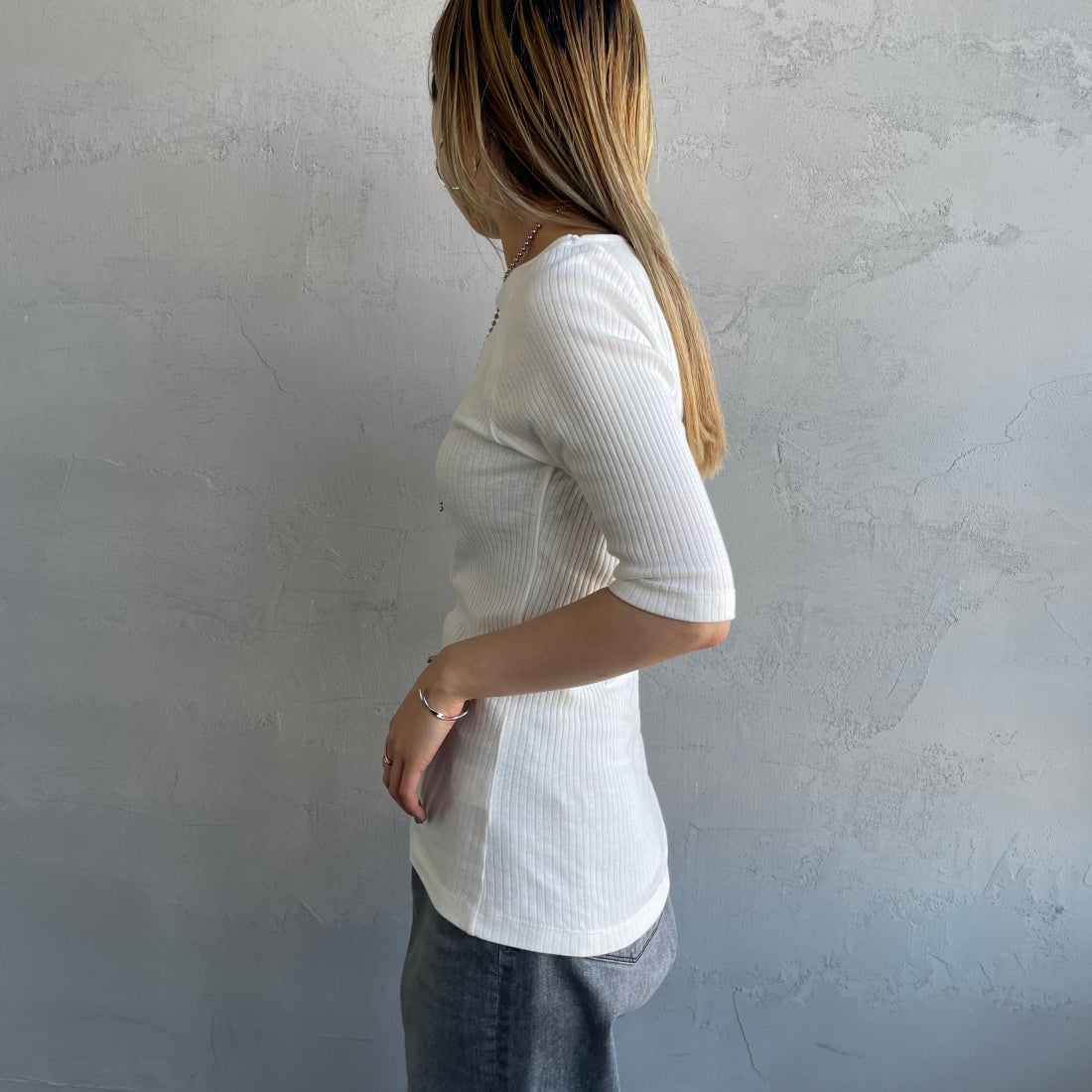 Noir Fabrik [ヌワールファブリック] ボートネックリブカットソー [JFS-C022] O.WHITE &&モデル身長：156cm 着用サイズ：1&&