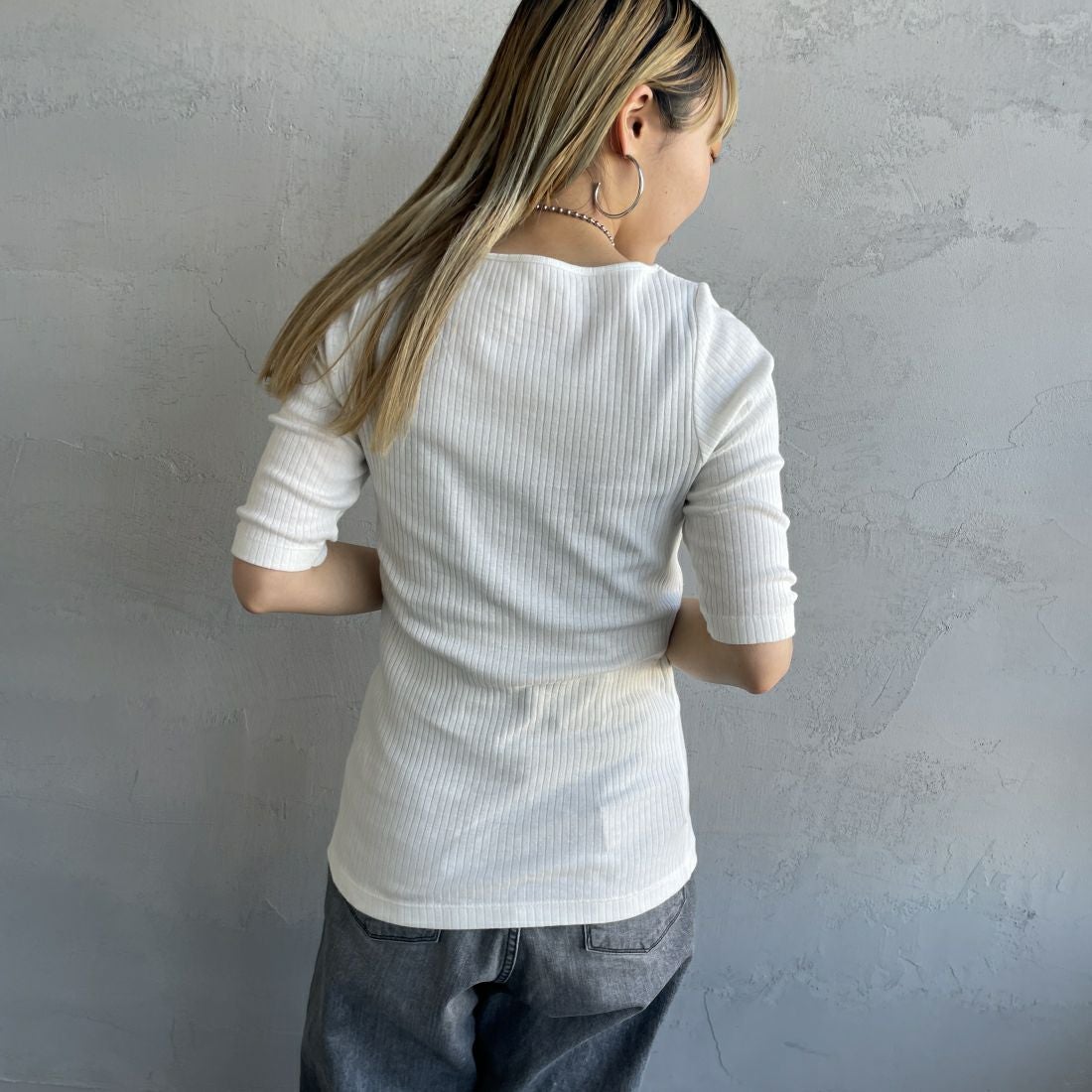 Noir Fabrik [ヌワールファブリック] ボートネックリブカットソー [JFS-C022] O.WHITE &&モデル身長：156cm 着用サイズ：1&&