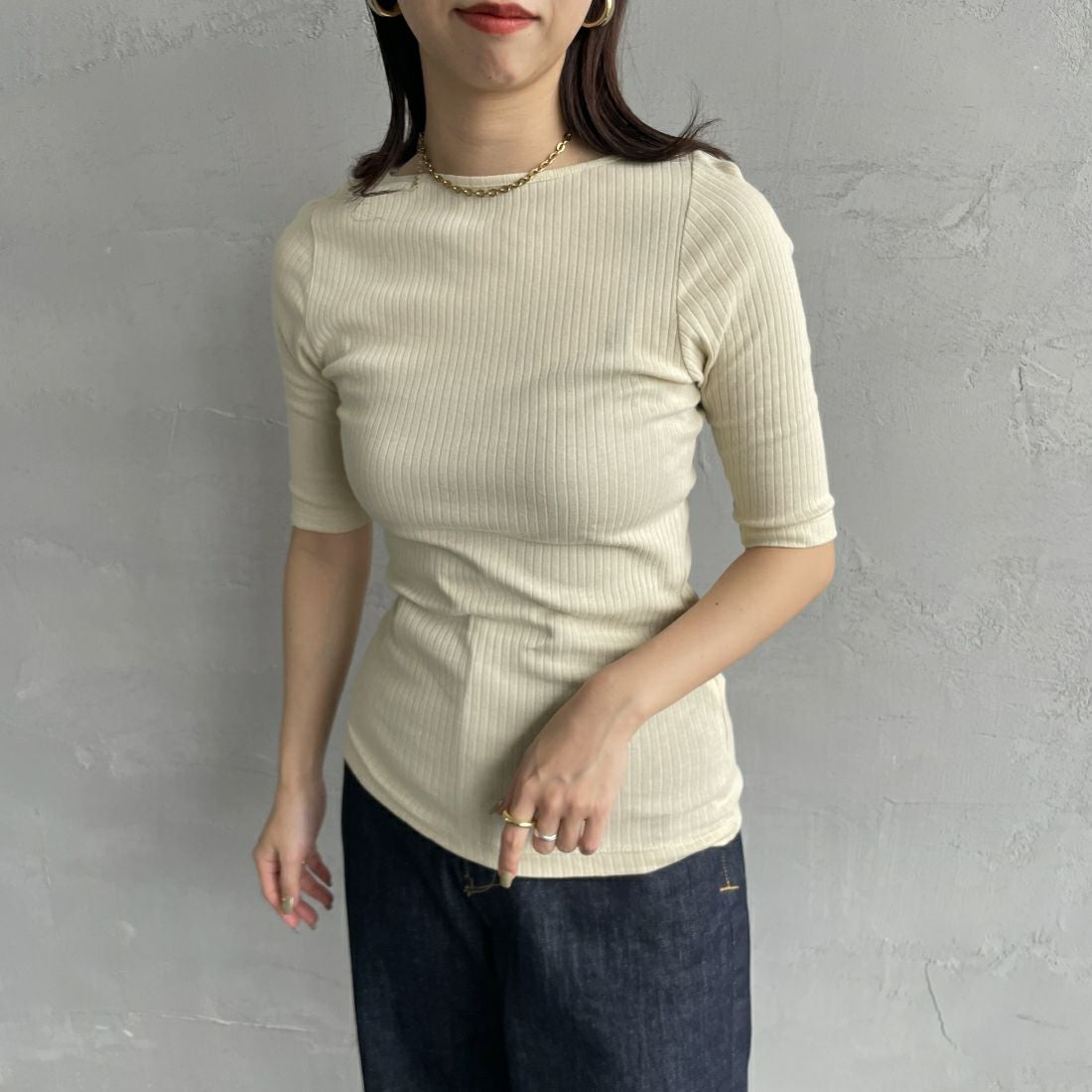 Noir Fabrik [ヌワールファブリック] ボートネックリブカットソー [JFS-C022] BEIGE &&モデル身長：163cm 着用サイズ：0&&