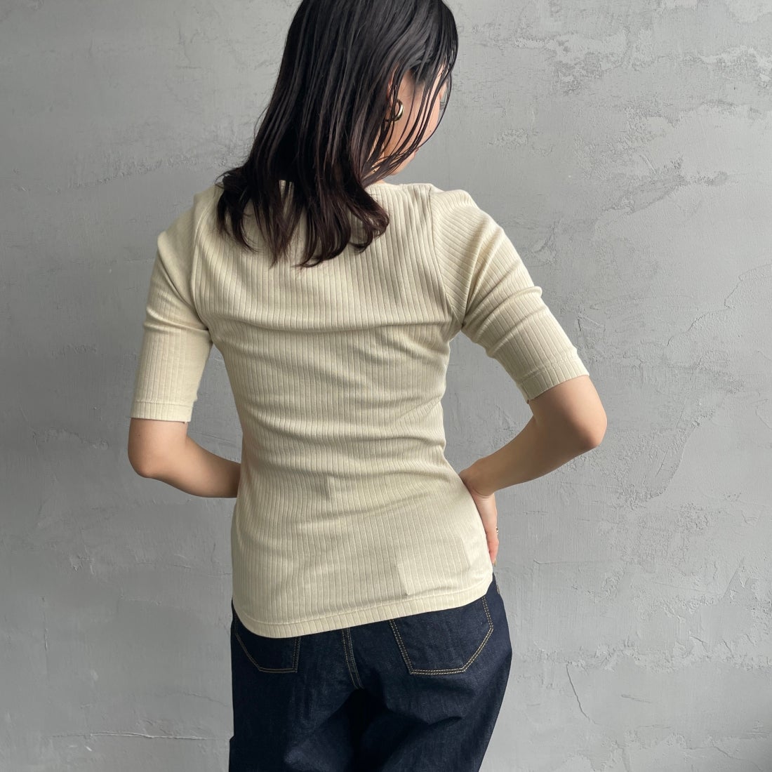 Noir Fabrik [ヌワールファブリック] ボートネックリブカットソー [JFS-C022] BEIGE &&モデル身長：163cm 着用サイズ：0&&