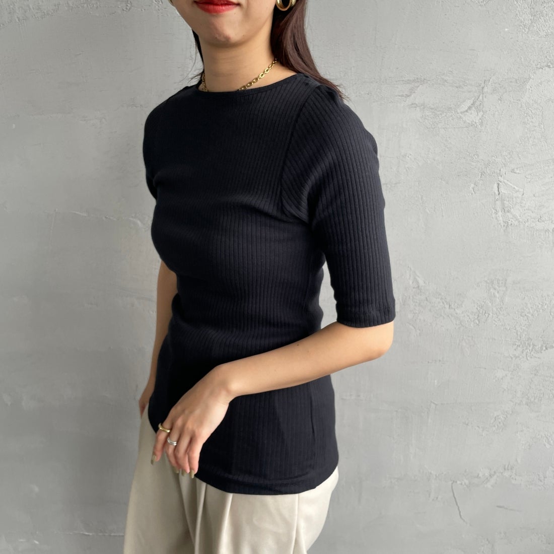 Noir Fabrik [ヌワールファブリック] ボートネックリブカットソー [JFS-C022] BLACK &&モデル身長：163cm 着用サイズ：1&&