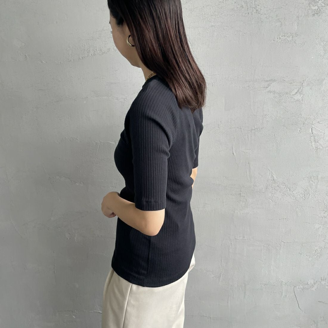 Noir Fabrik [ヌワールファブリック] ボートネックリブカットソー [JFS-C022] BLACK &&モデル身長：163cm 着用サイズ：1&&