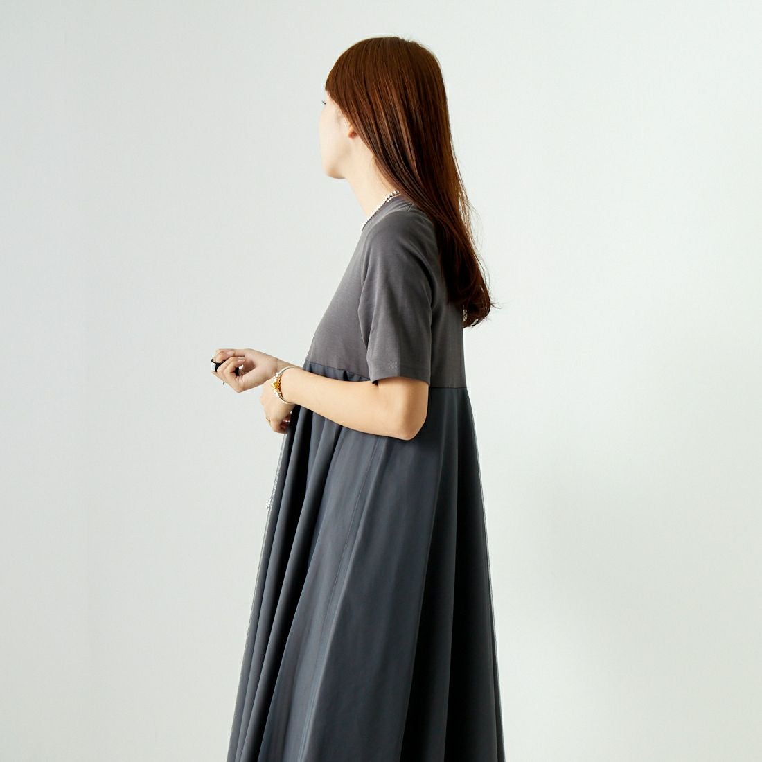 Jeans Factory Clothes [ジーンズファクトリークローズ] チュール切替ワンピース [21241064] 003 ﾁｬｺｰﾙ &&モデル身長：167cm 着用サイズ：F&&