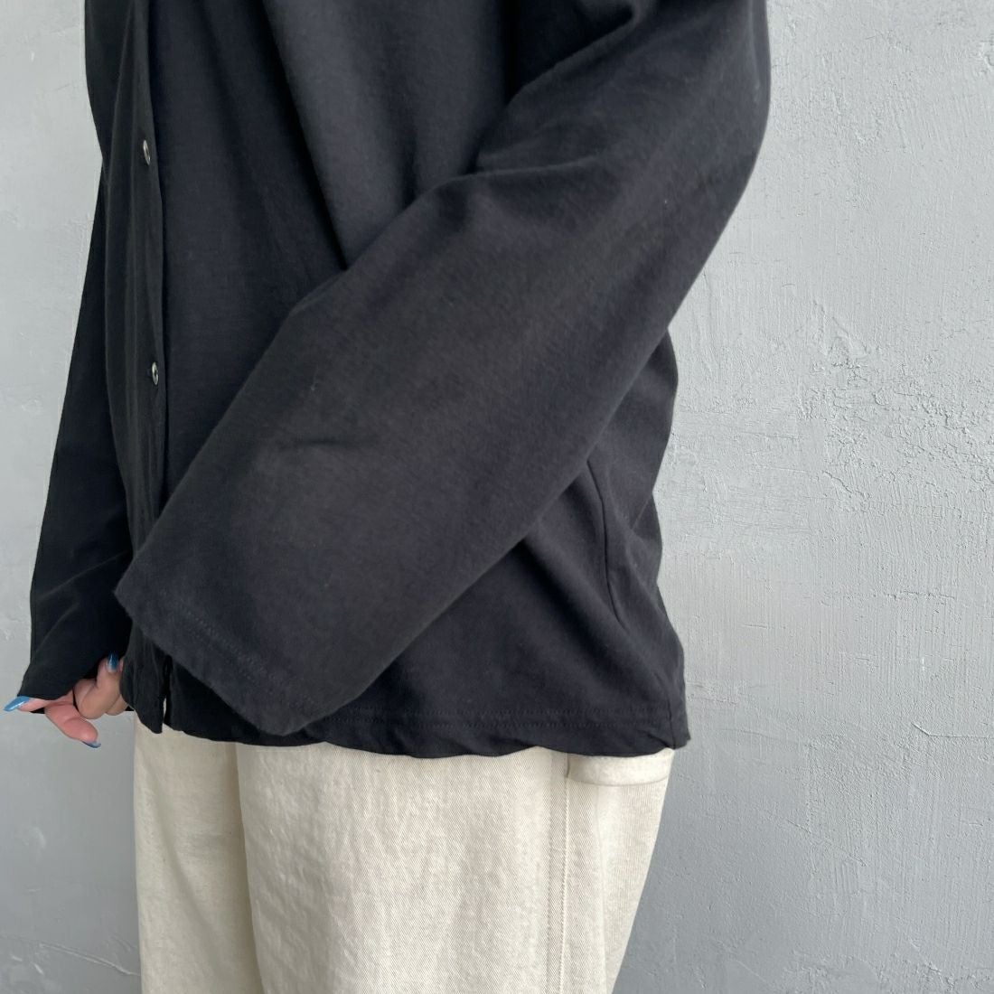 THE SHINZONE [ザ シンゾーン] ハイツイストコットンカーディガン [20SMSCU53] 07 BLACK &&モデル身長：163cm 着用サイズ：F0&&