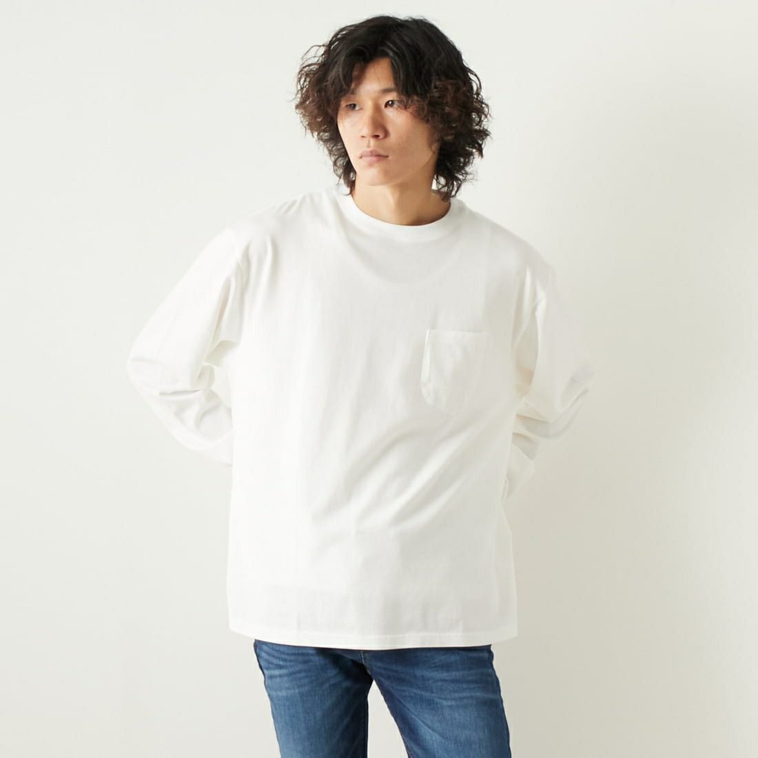 WHITE&&モデル身長：182cm 着用サイズ：L&&