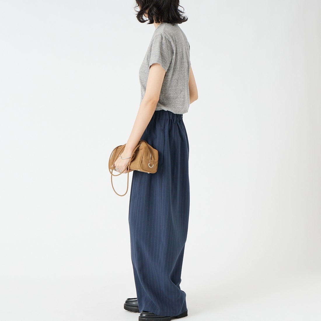 THE SHINZONE [ザ シンゾーン] コットンクルーネックTシャツ [14SMSCU22] 06 GRAY &&モデル身長：162cm 着用サイズ：F0&&