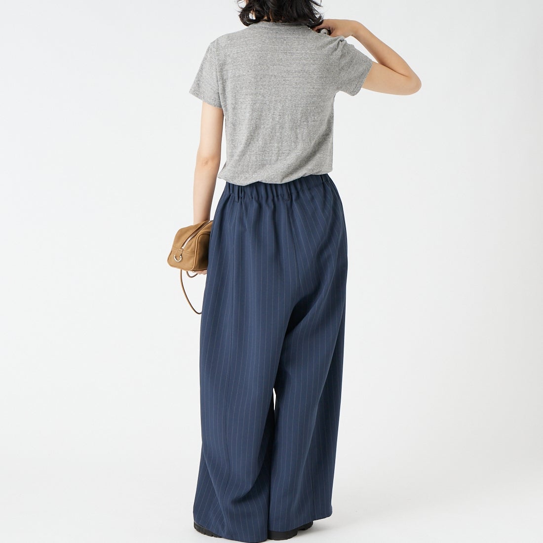 THE SHINZONE [ザ シンゾーン] コットンクルーネックTシャツ [14SMSCU22] 06 GRAY &&モデル身長：162cm 着用サイズ：F0&&
