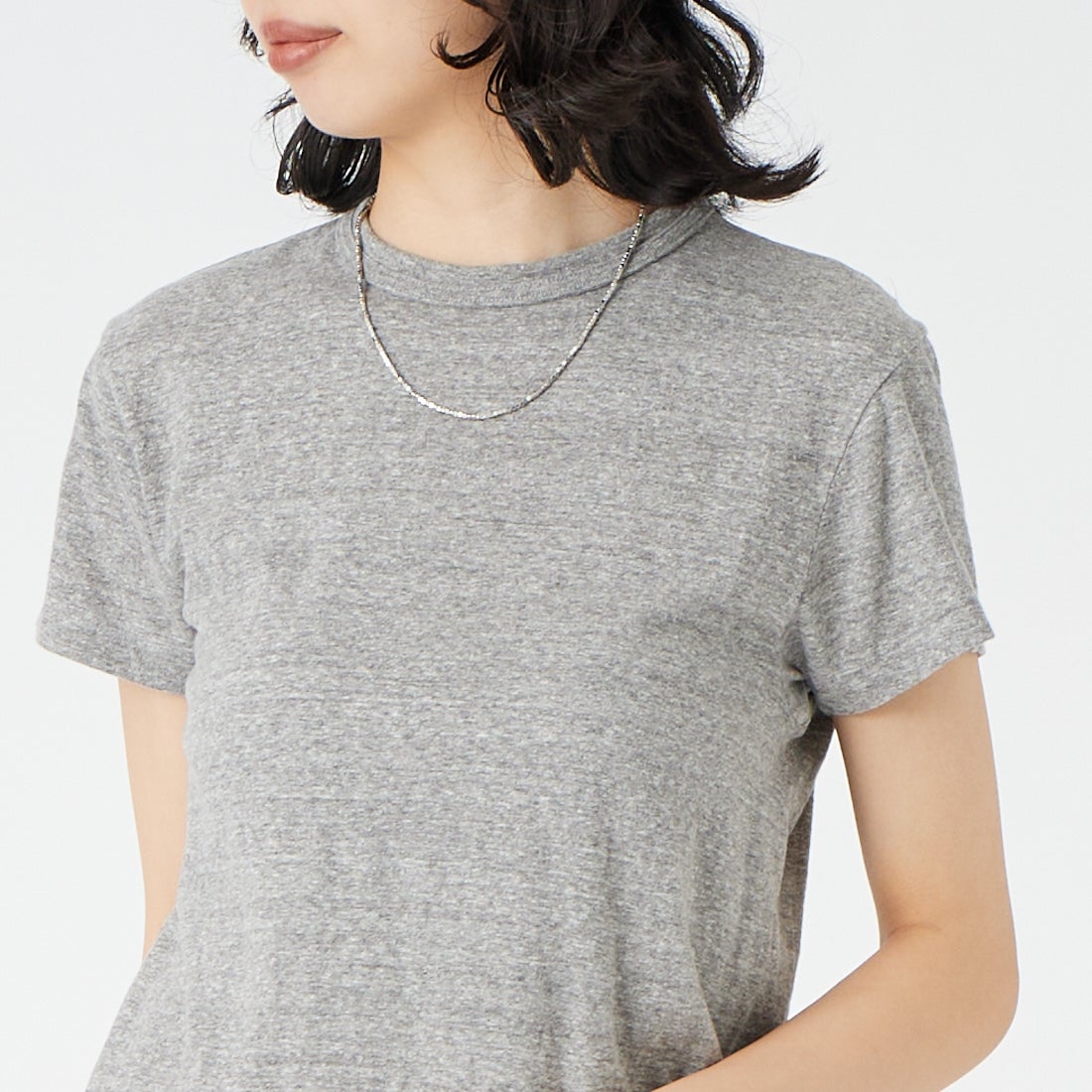 THE SHINZONE [ザ シンゾーン] コットンクルーネックTシャツ [14SMSCU22] 06 GRAY &&モデル身長：162cm 着用サイズ：F0&&