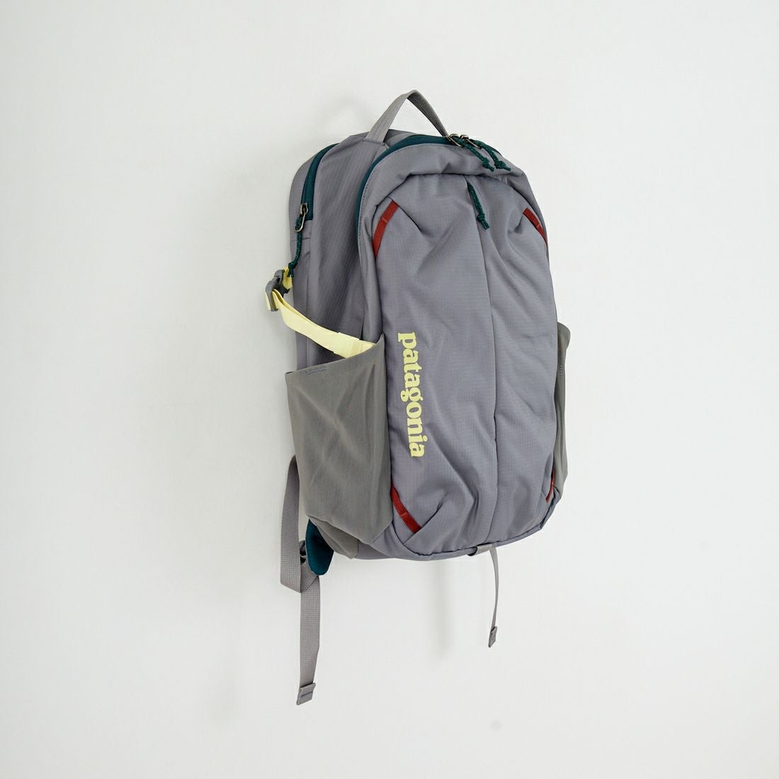 patagonia [パタゴニア] レフュジオ デイパック 26L [47913] NGRY