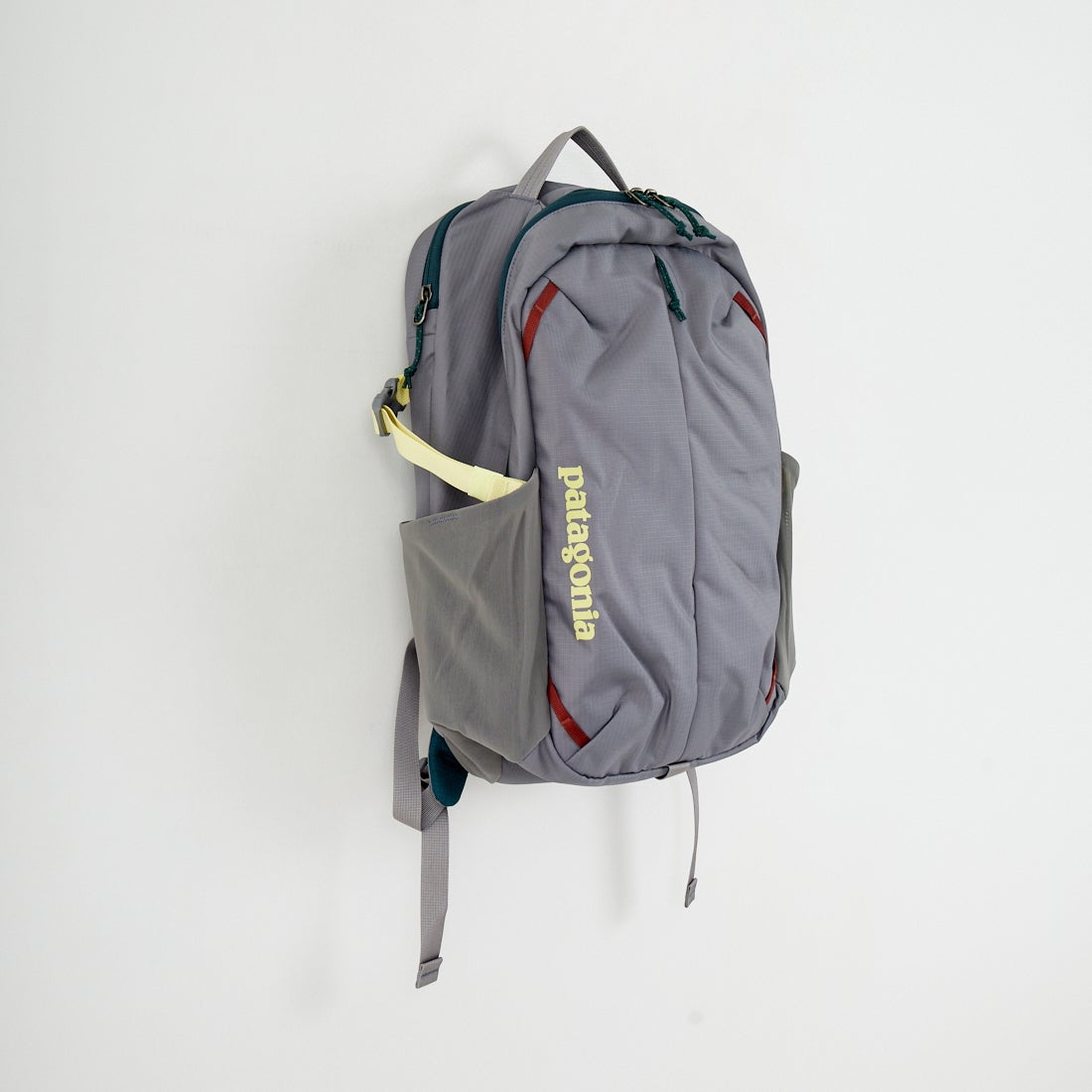 patagonia [パタゴニア] レフュジオ デイパック 26L [47913] NGRY