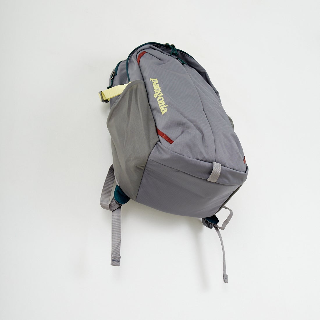 patagonia [パタゴニア] レフュジオ デイパック 26L [47913] NGRY