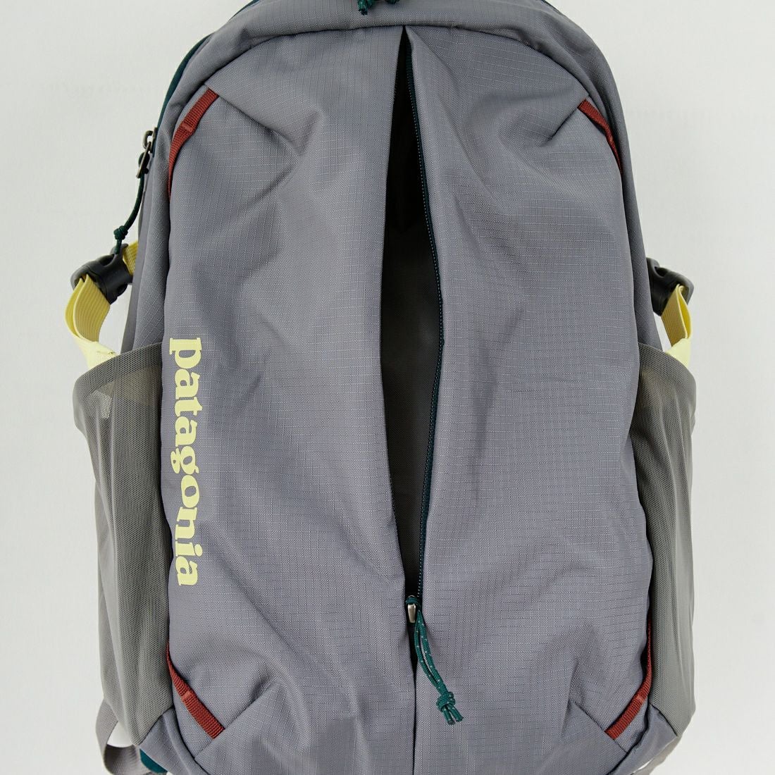 patagonia [パタゴニア] レフュジオ デイパック 26L [47913] NGRY