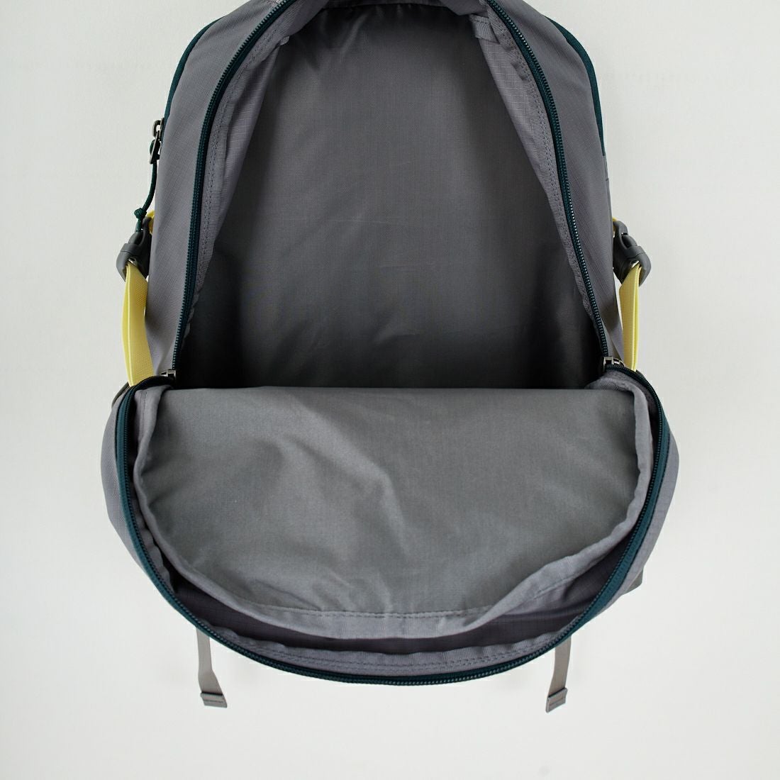 patagonia [パタゴニア] レフュジオ デイパック 26L [47913] NGRY