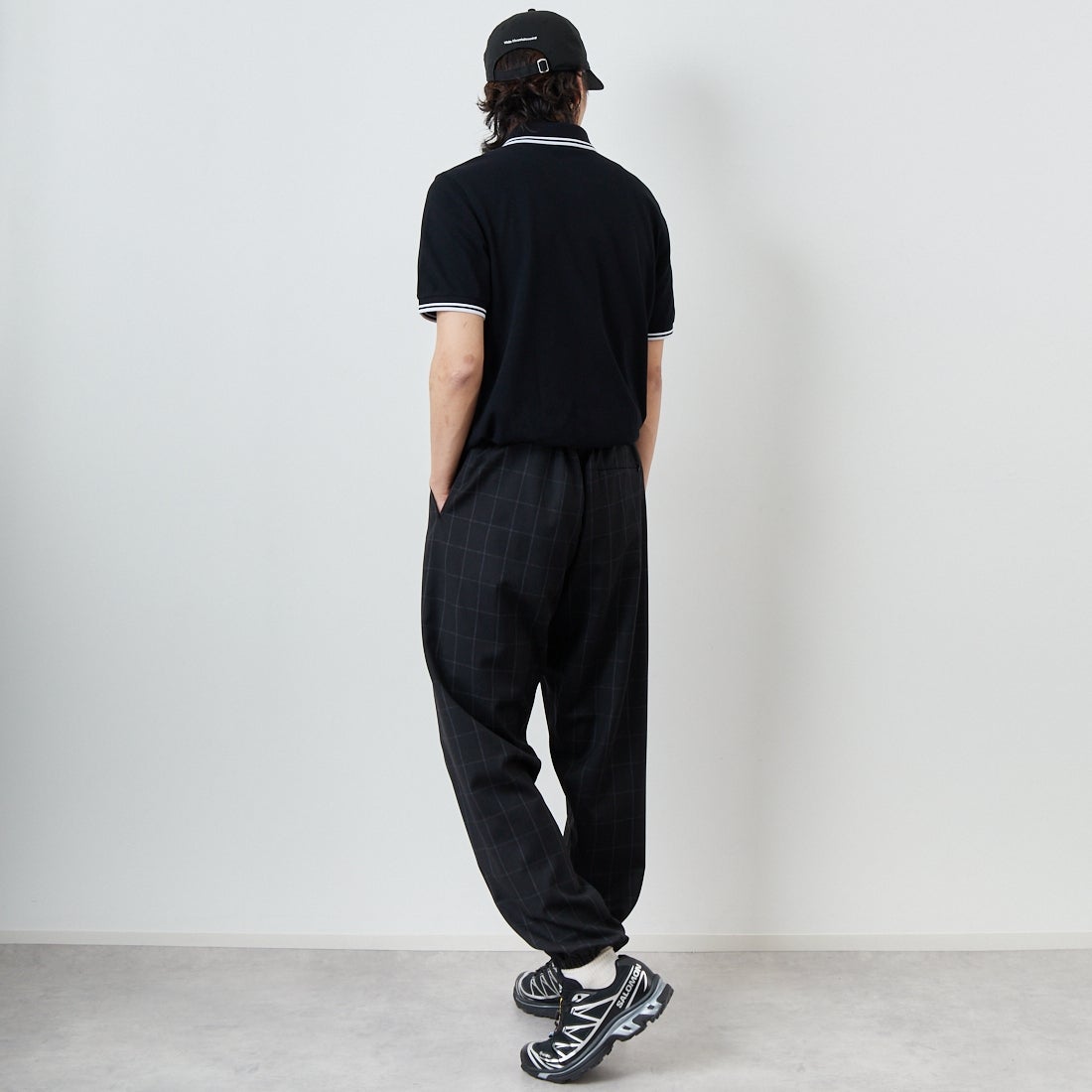 FRED PERRY [フレッドペリー] ティップライン ロゴ刺繍ポロシャツ [M3600] 350 BLACK &&モデル身長：179cm 着用サイズ：L&&