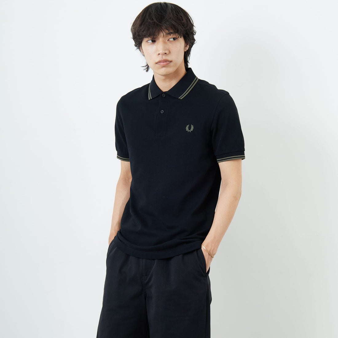 T44 BLACK/&&モデル身長：179cm 着用サイズ：M&&
