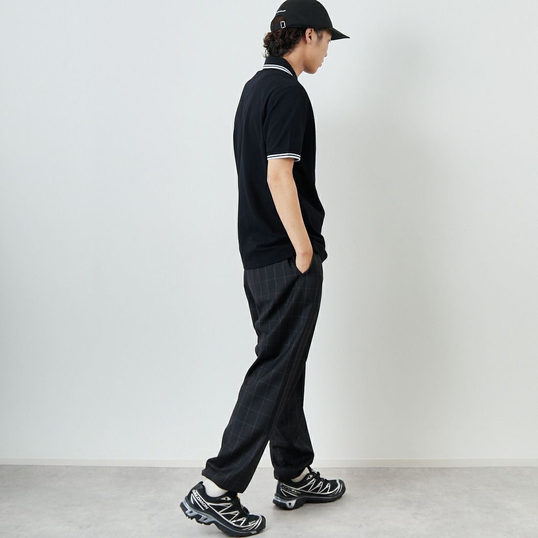 FRED PERRY [フレッドペリー] ティップライン ロゴ刺繍ポロシャツ [M3600] 350 BLACK &&モデル身長：179cm 着用サイズ：L&&