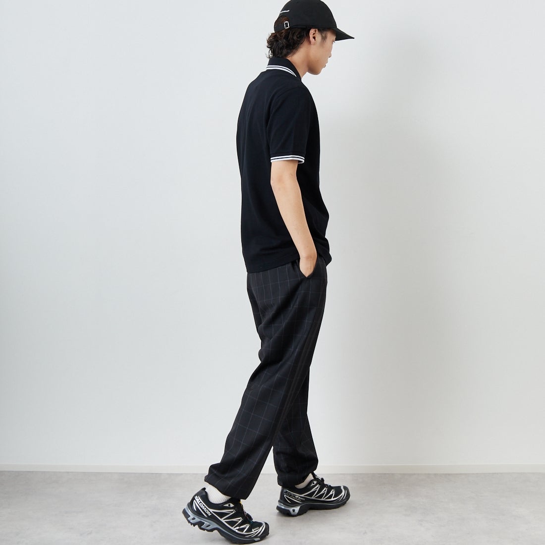 FRED PERRY [フレッドペリー] ティップライン ロゴ刺繍ポロシャツ [M3600] 350 BLACK &&モデル身長：179cm 着用サイズ：L&&