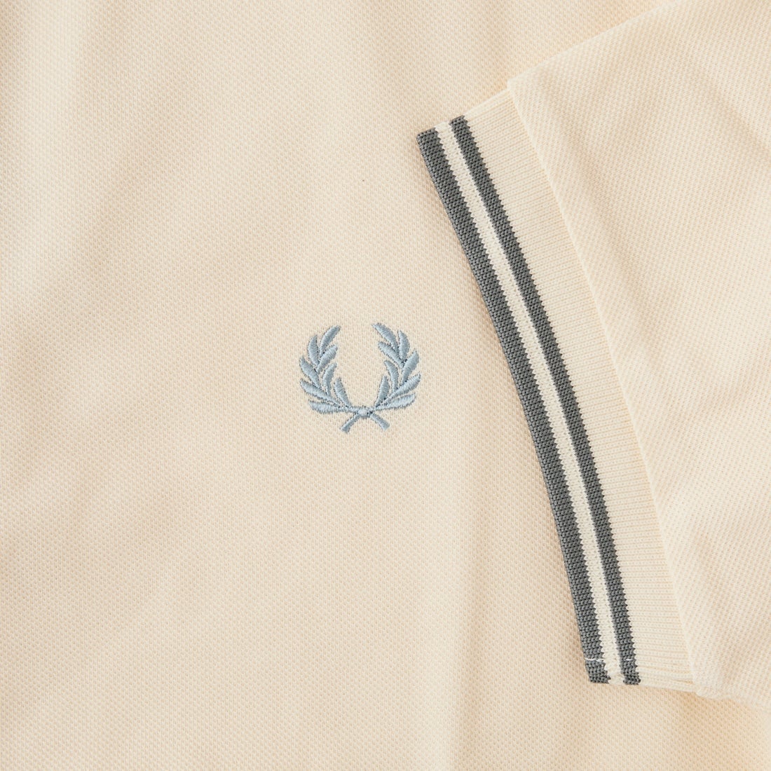 FRED PERRY [フレッドペリー] ティップライン ロゴ刺繍ポロシャツ [M3600] 95A ECRU/S
