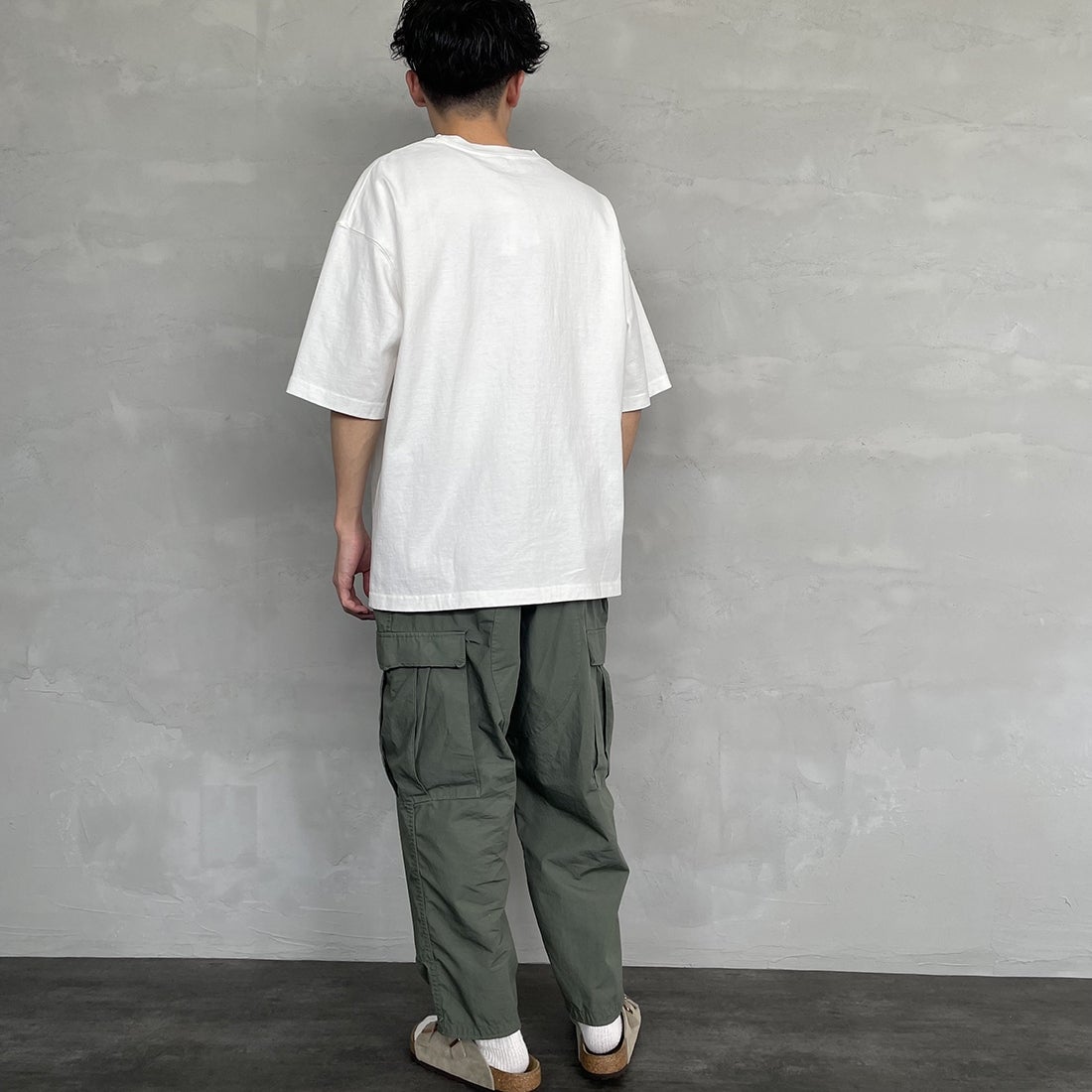 CHUMS [チャムス] ヘビーウエイトチャムスロゴTシャツ [CH01-2271] W001 WHITE &&モデル身長：168cm 着用サイズ：L&&